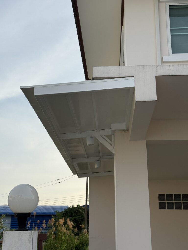 ไอเดียหลังคาโรงรถขนาดเล็ก